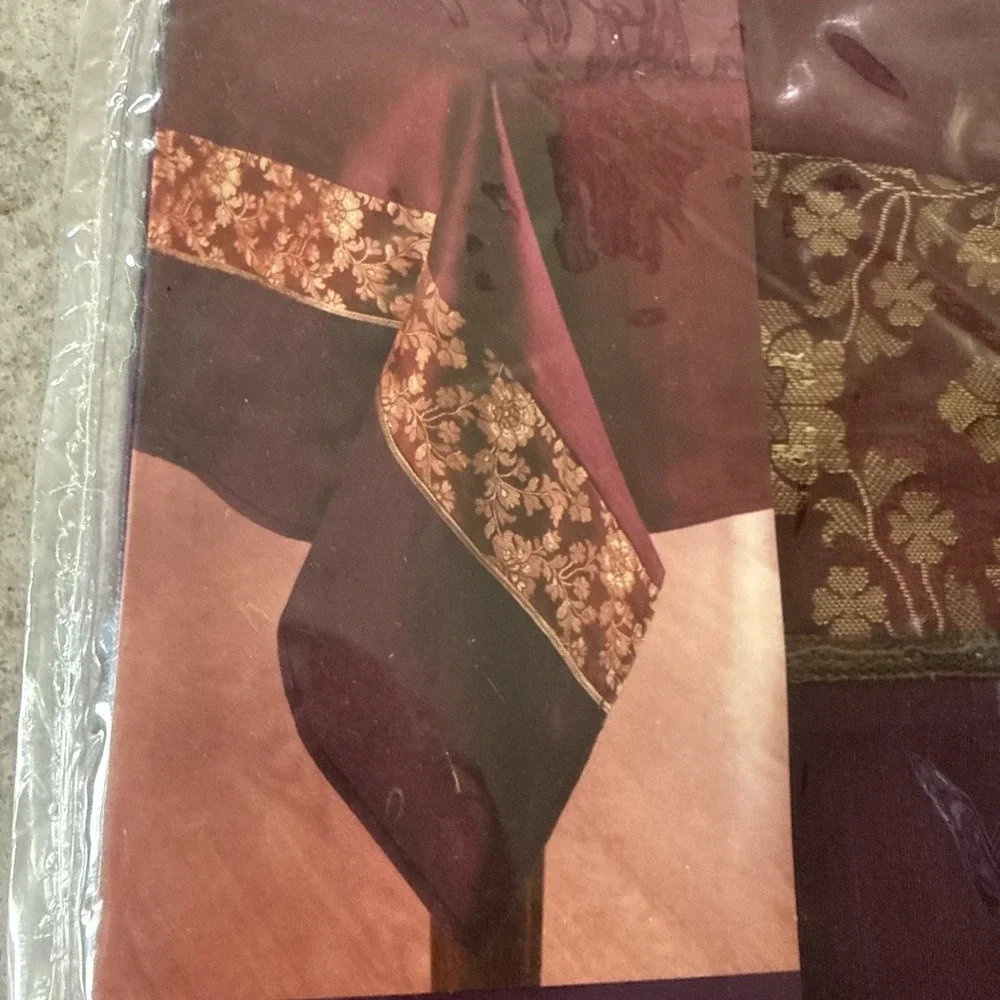 Vintage Age of Elegance Embellished Tablecloth Burgundy Maroon Oblong 60X84 NOS